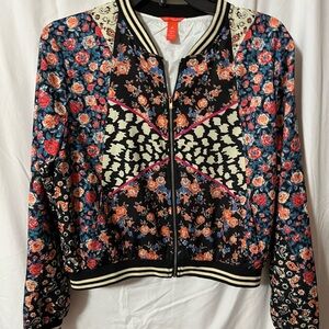 Floral Patterned Women's Jacket